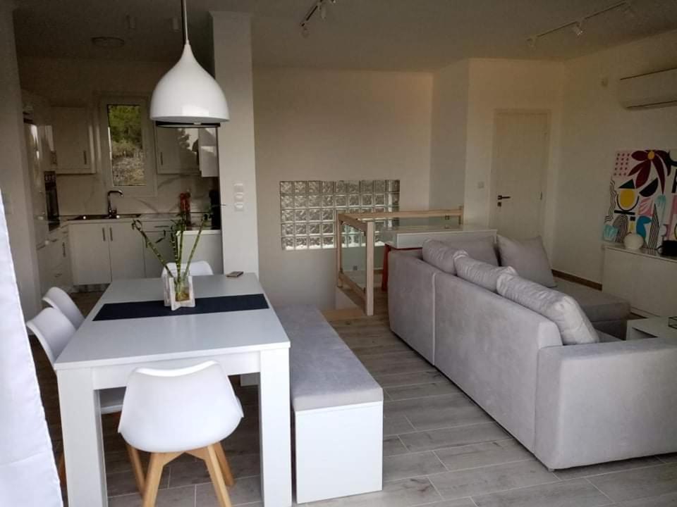 Nera'S View Apartment Epidaurus ภายนอก รูปภาพ