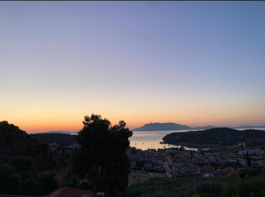 Nera'S View Apartment Epidaurus ภายนอก รูปภาพ